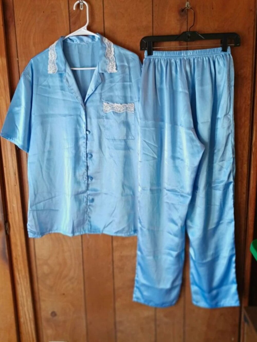 Women’s Blue Satin Pajama Set Size M Solid Button Front Collared Lace Trim